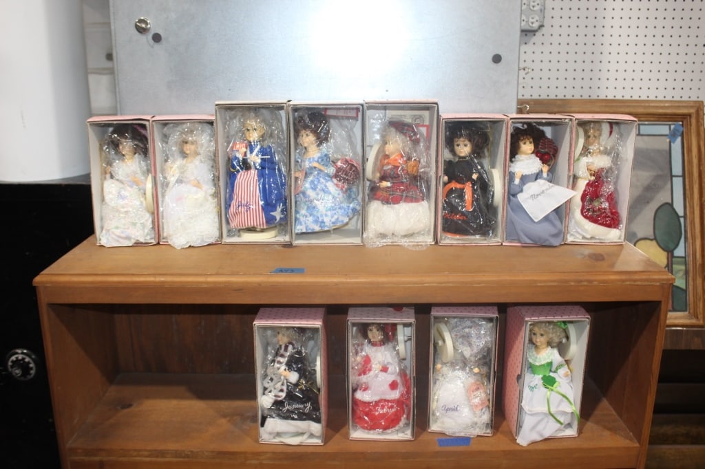BRINNS every month wind up dolls - Complete: good overall as pictured