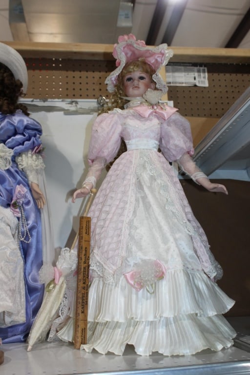 Large porcelain doll (1 of 1)