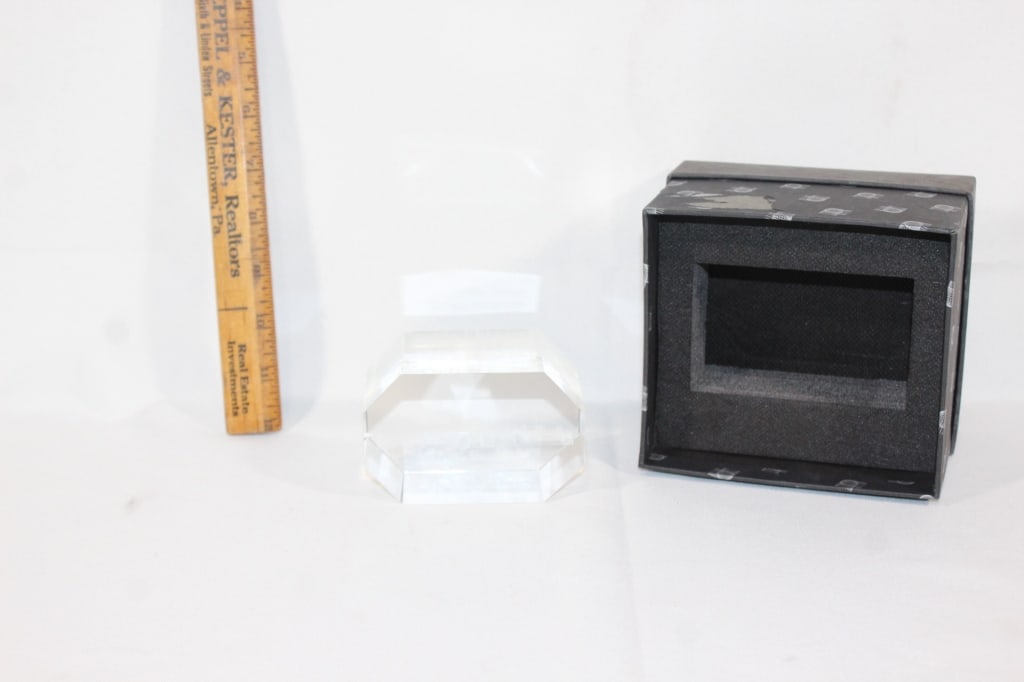 Crystal Impressions The Villages Golf Cart bridge: Good overall as pictured Crystal paperweight