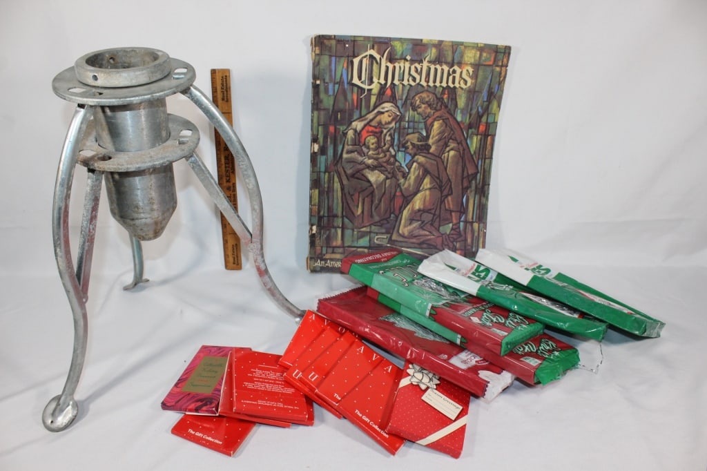 VTG Christmas decorations: Good overall as pictured