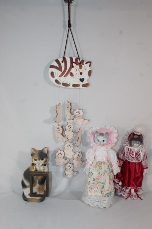 Lot of Cat Decor - Windchime, Dolls etc, (1 of 3)