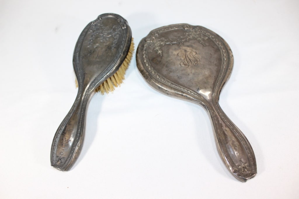 Sterling Silver Monogrammed Vanity Set (1 of 3)