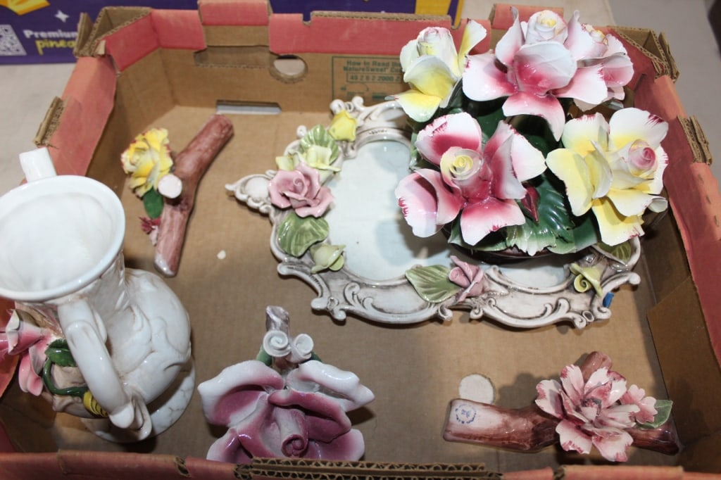 Large lot of Capodimonte Flowers etc (1 of 2)