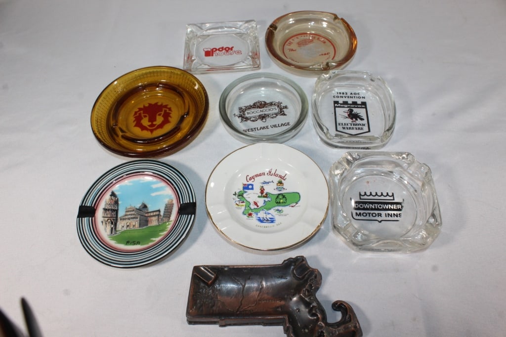 Large Lot of Vintage Ashtrays - Hotels/ Travel etc: Good overall as pictured