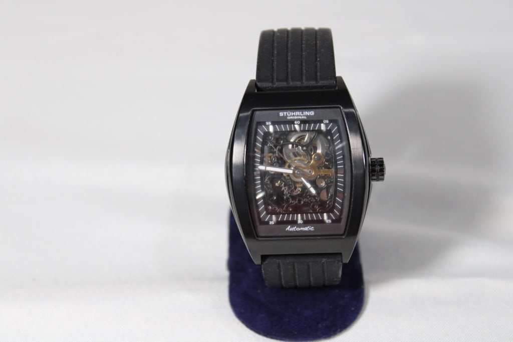 Stuhrling Millenia Men's Black Watch (1 of 4)