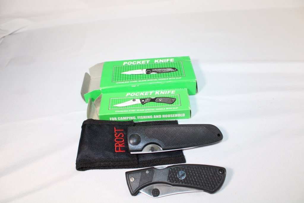 Pair - New in the Box Folding Knives (1 of 3)
