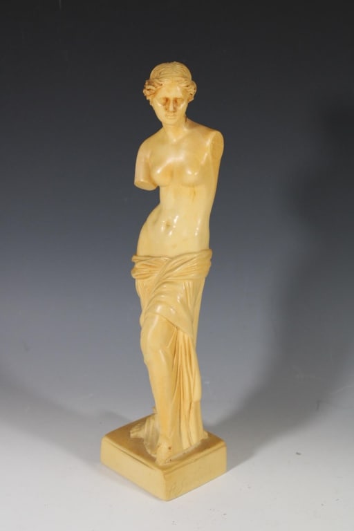 Made in Italy - Venus De Milo Sculpture (1 of 5)