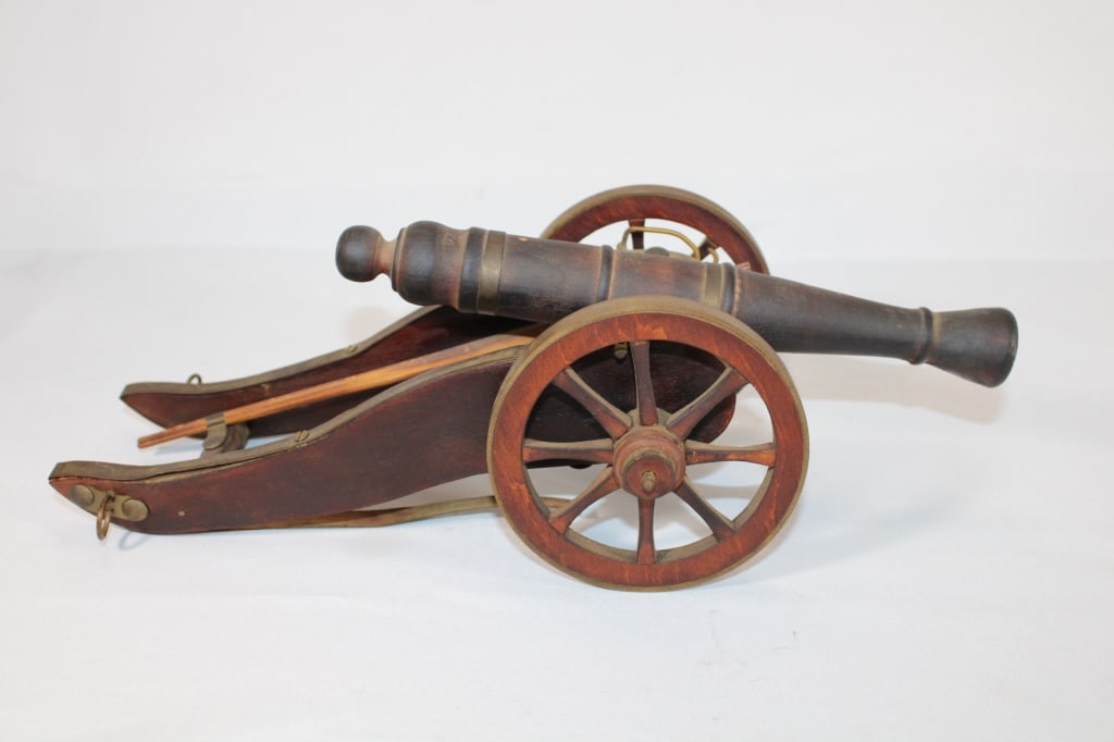 Wood Replica Table Top Cannon (1 of 4)