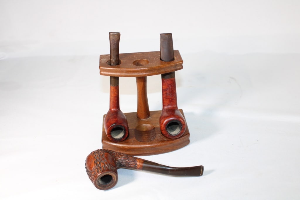 Trio of Pipes/Stand - Whitehall and Denmark Pipes (1 of 4)