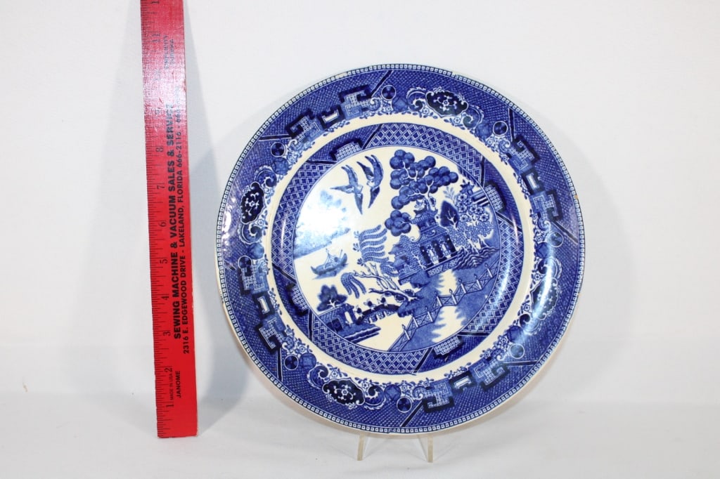 Semi Vitreous Buffalo Pottery 1915 plate Blue Will: Good Overall Condition