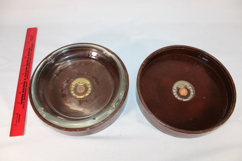 Universtiy of Florida Ashtray holders and ashtray: Good Overall Condition