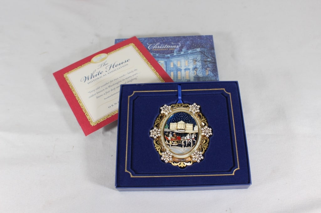 The White House 2004 Ornament (1 of 2)