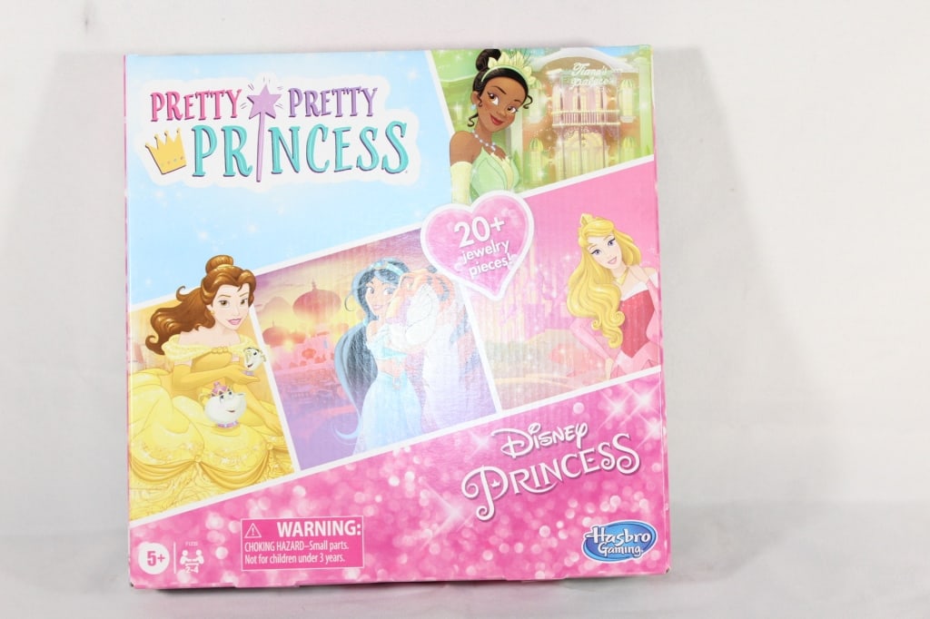 Disney - Pretty Pretty Princess Hasbro Game - NIB: Good overall as pictured
