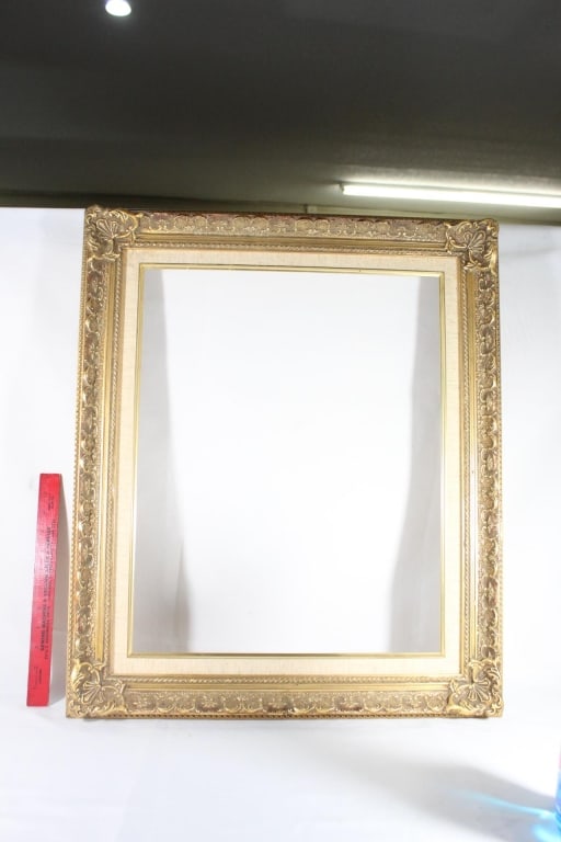 Large gold gilded frame (1 of 2)
