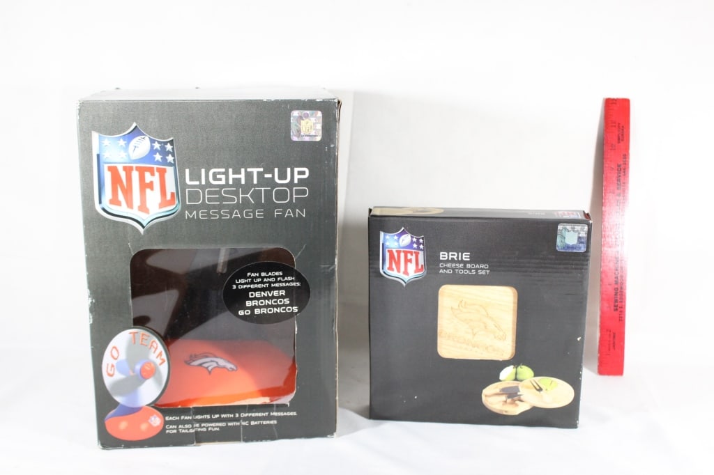 Broncos Light up fan and Cheese board set (1 of 3)