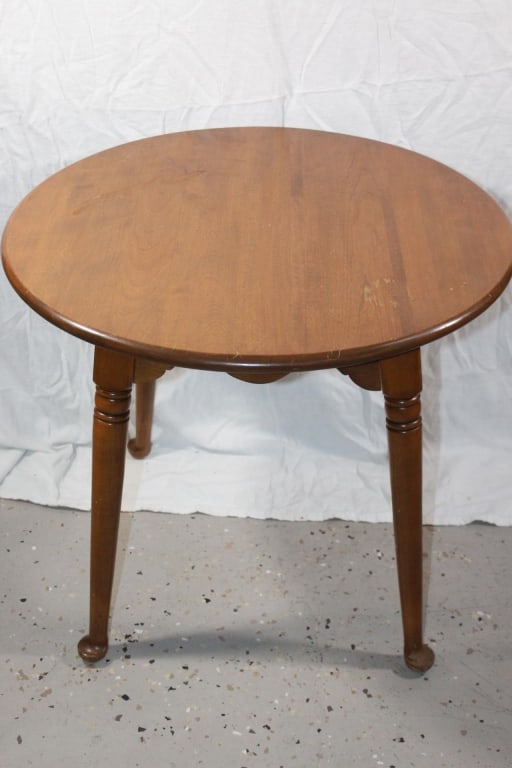 Vintage Round Wood Side Table (1 of 3)