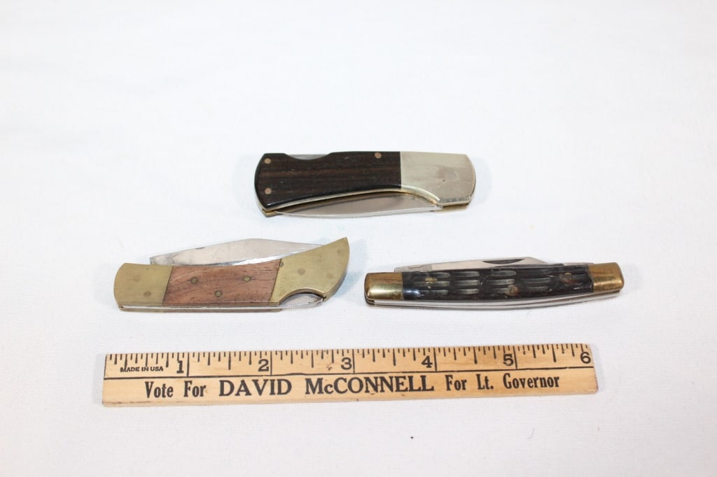 Vintage 3 Wooden Inlay Pocket Knife (1 of 2)