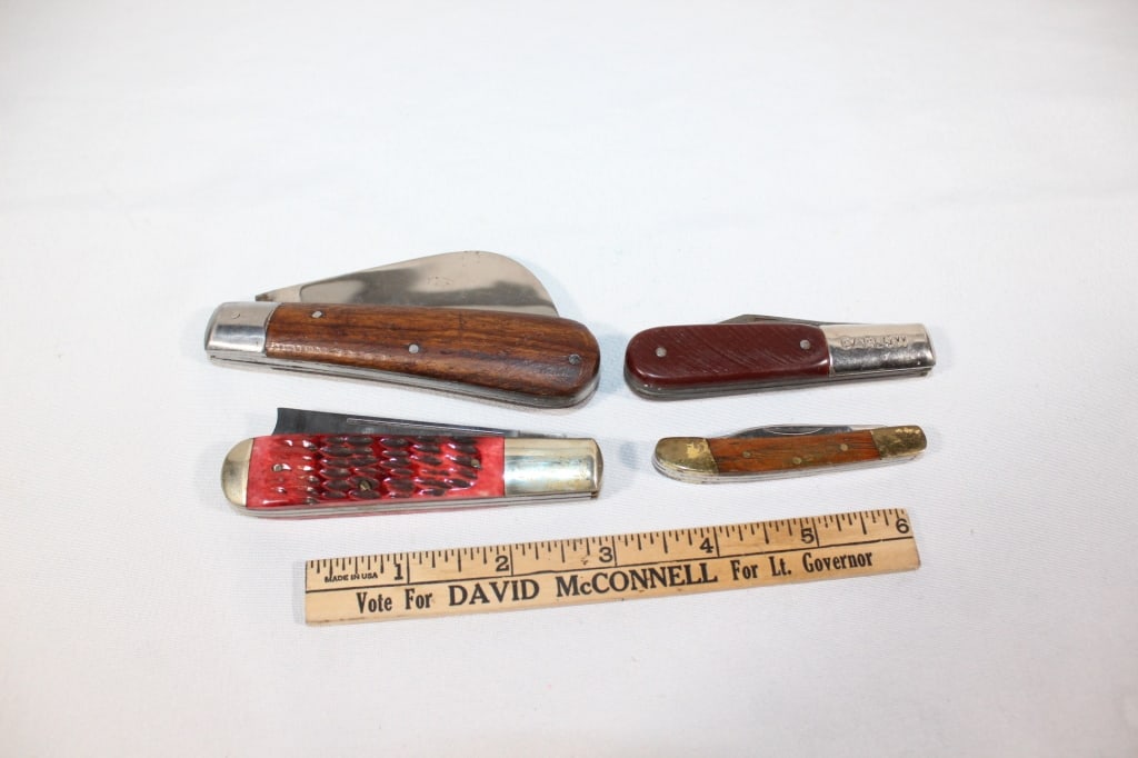 Vintage 3 Pocket Knife in Wood Inlay & 1 in Bone: Set of 4 Pocket Knife - 1 marked Frost Cutlery & 1 Barlow - Good overall as pictured.