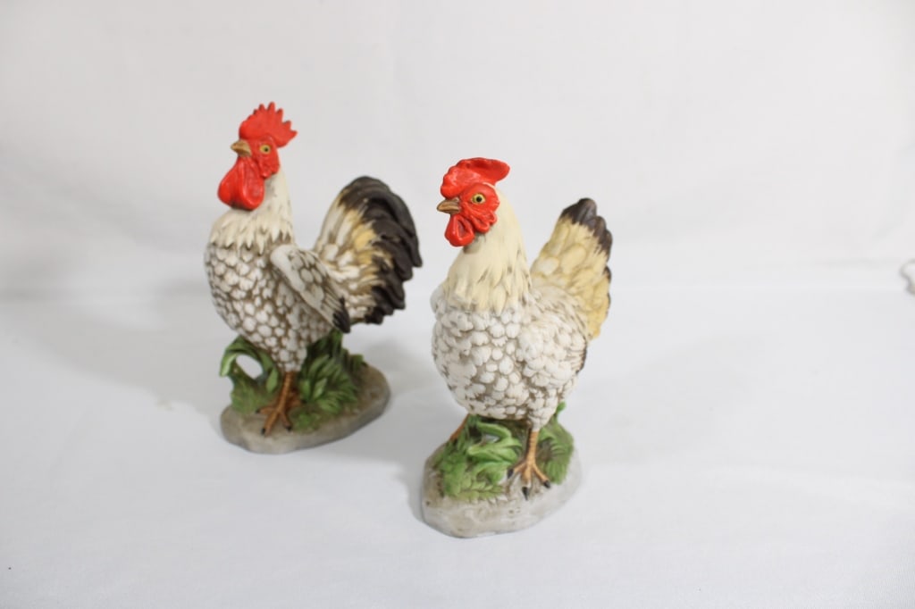Vtg Homeco Rooster & Hen Figurines (1 of 3)