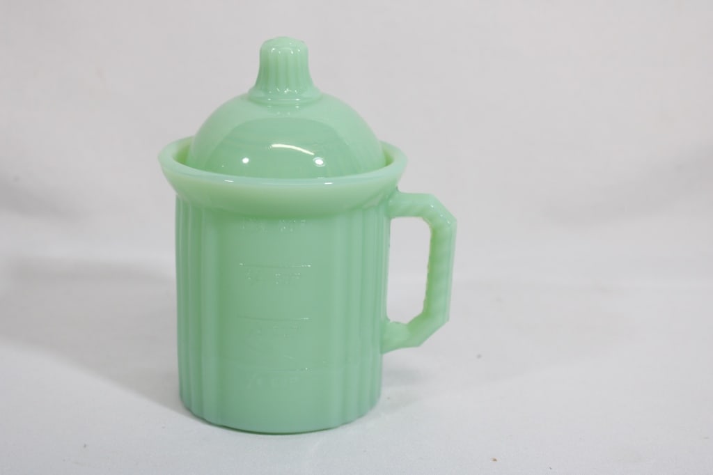 Jadeite 8oz Handled Measuring Jar w /Lid (1 of 4)