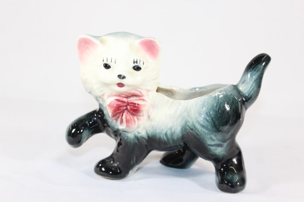 Vintage Ceramic Cat Planter (1 of 4)
