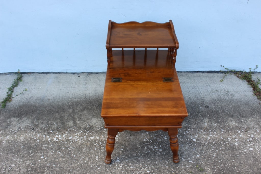 MCM Ethan Allen Side Table (1 of 3)