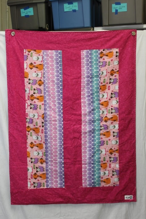 Project Linus Hand Made Quilt . pink & puppies: Good overall as pictured. Measures about 52" x 40".