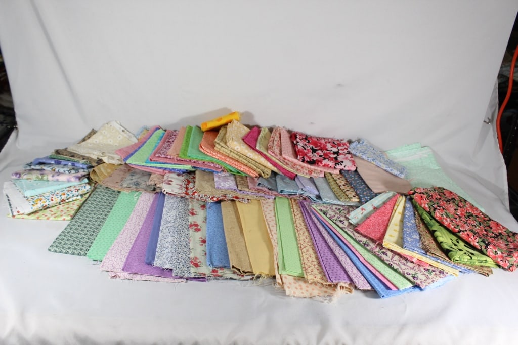 10 Pounds Of Assorted Quilters Fabric: Good overall as pictured.