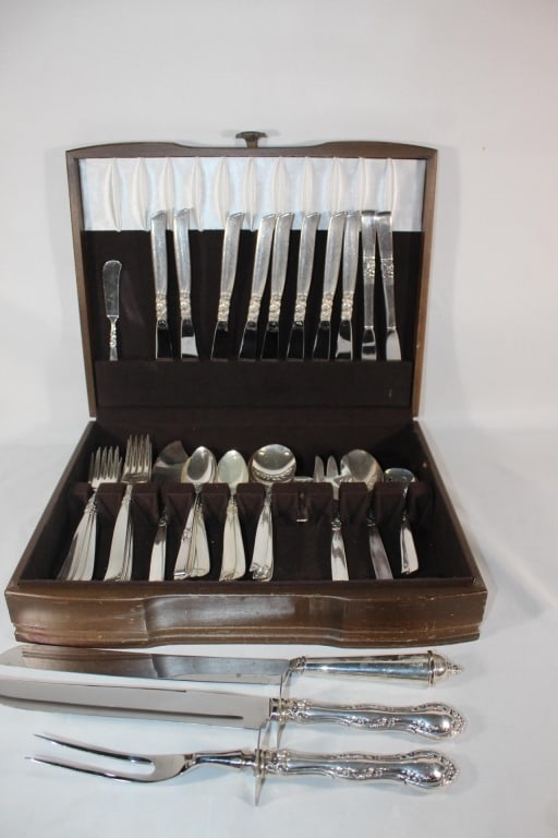 Vtg Oneida Silver Plate Flatware Set & Misc (1 of 4)