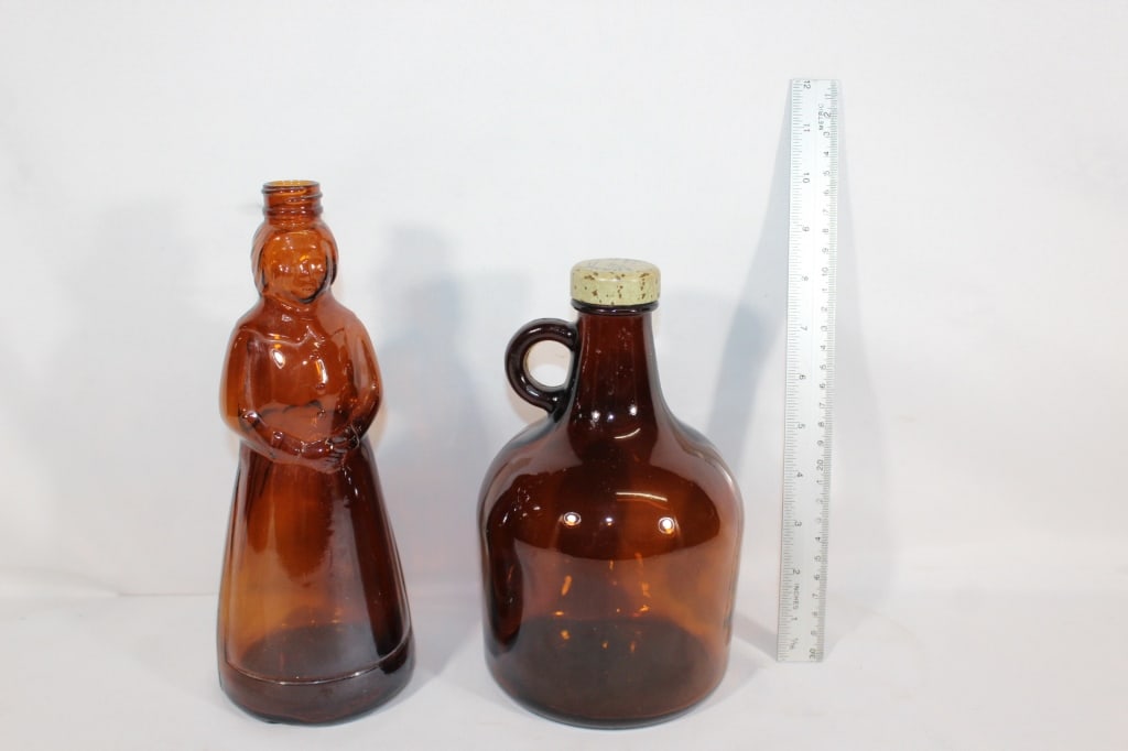 Vtg Brown Bottles Lot / 2: Good overall as pictured