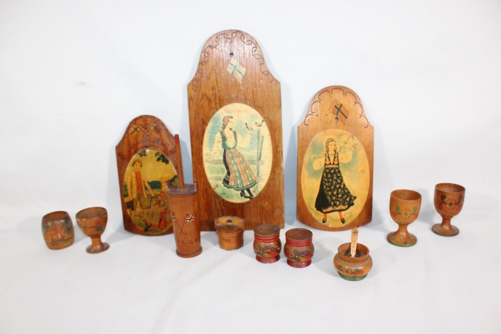 Lot of Misc Norwegian Hand Carved Items (1 of 7)
