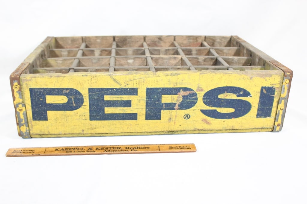 Vtg Yellow Pepsi Cola Crate (1 of 3)