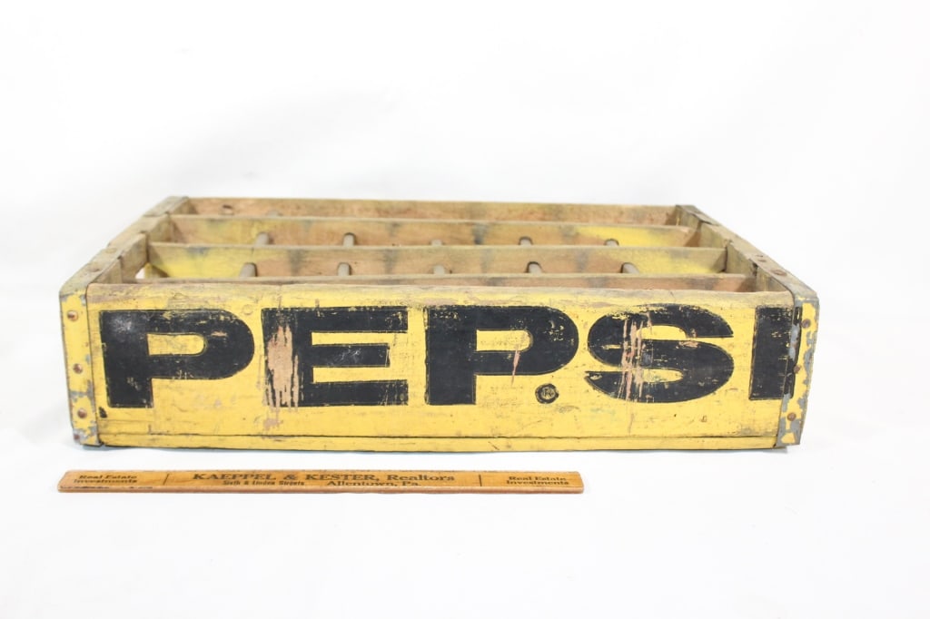 Vtg Yellow Pepsi Cola Crate (1 of 3)