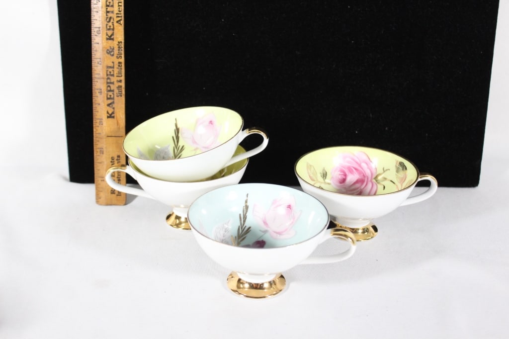 Four Wunsiedel Bavaria Germany tea cup: Hand painted Good overall as pictured