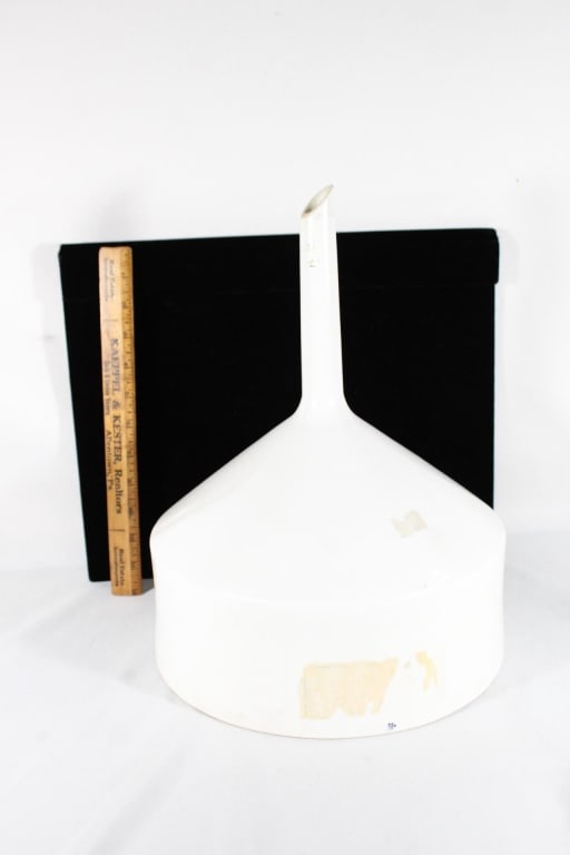 Large VTG porcelain funnel: Good overall as pictured