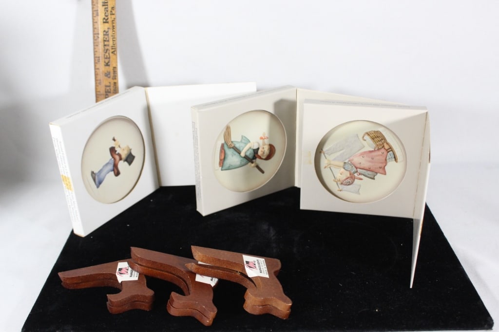 Three M.J. Hummel Goebel collectors plates (1 of 5)