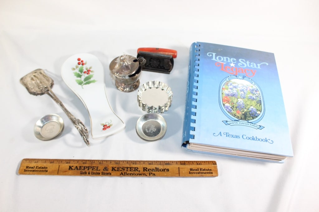 Lone Star Legacy book, Vtg kitchen utensils: Good overall as pictured