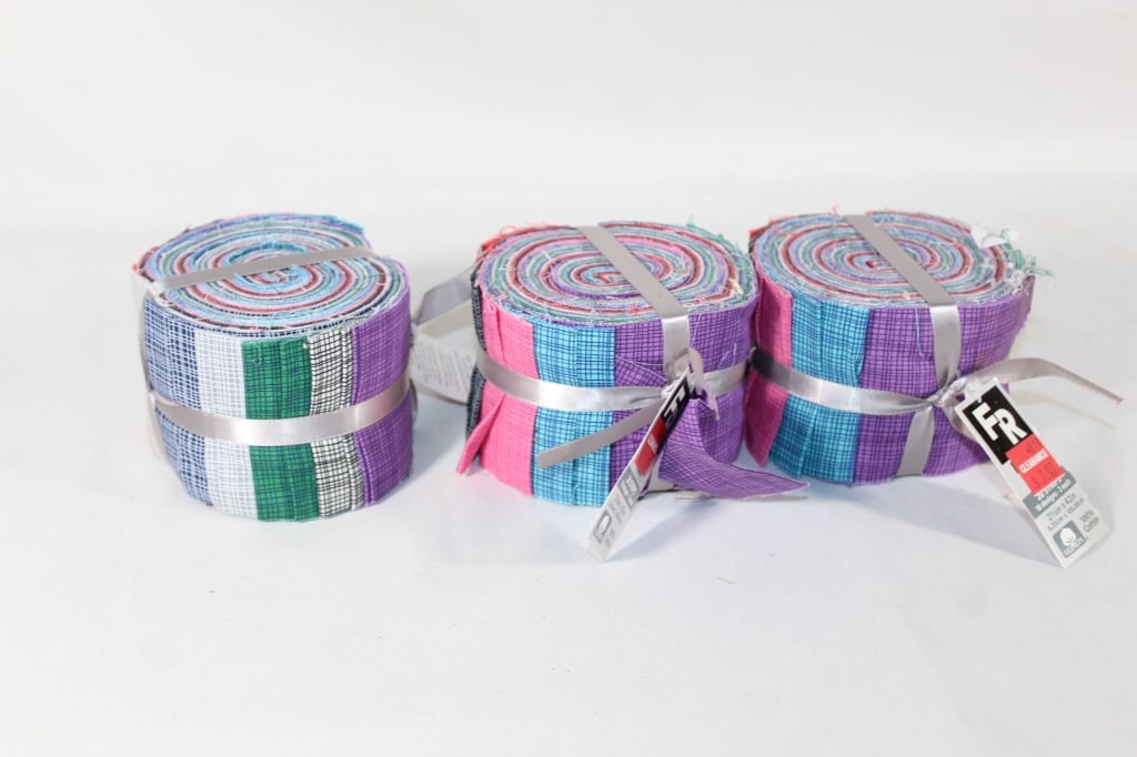 Quilt Fabric - 3 Rolls New 20 STrips - Cotton: Good overall as pictured