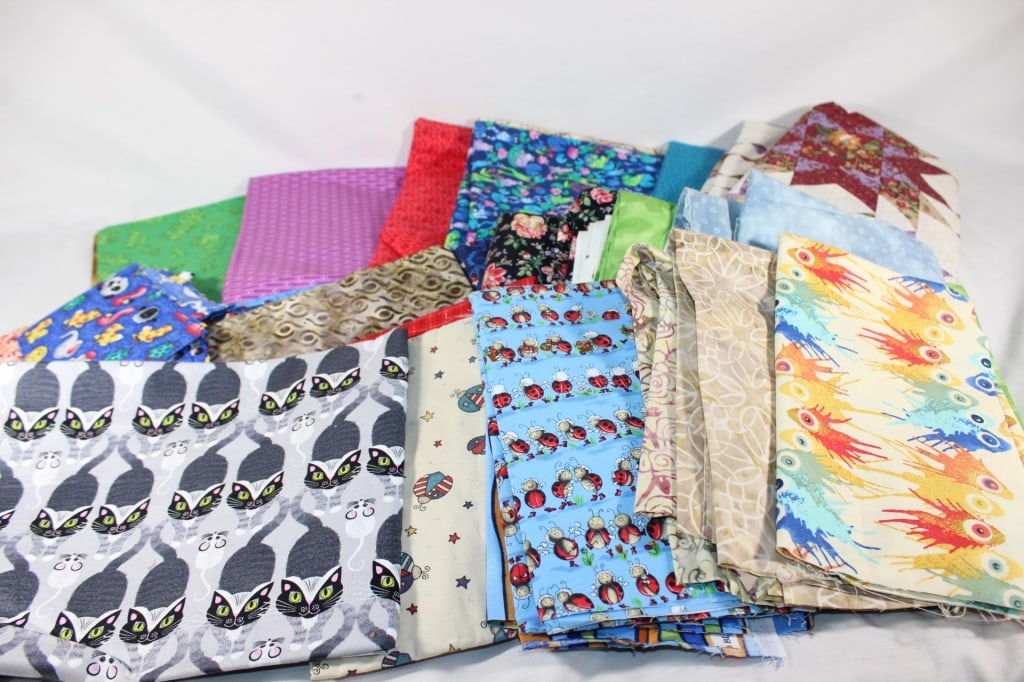 10 lbs Quilt Fabric -Kathy Davis etc.: Good overall as pictured