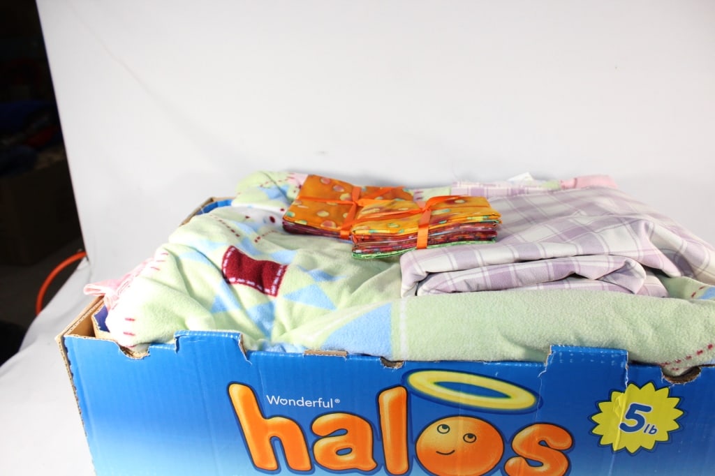 Large Lot of Quilt Fabric: Good overall as pictured