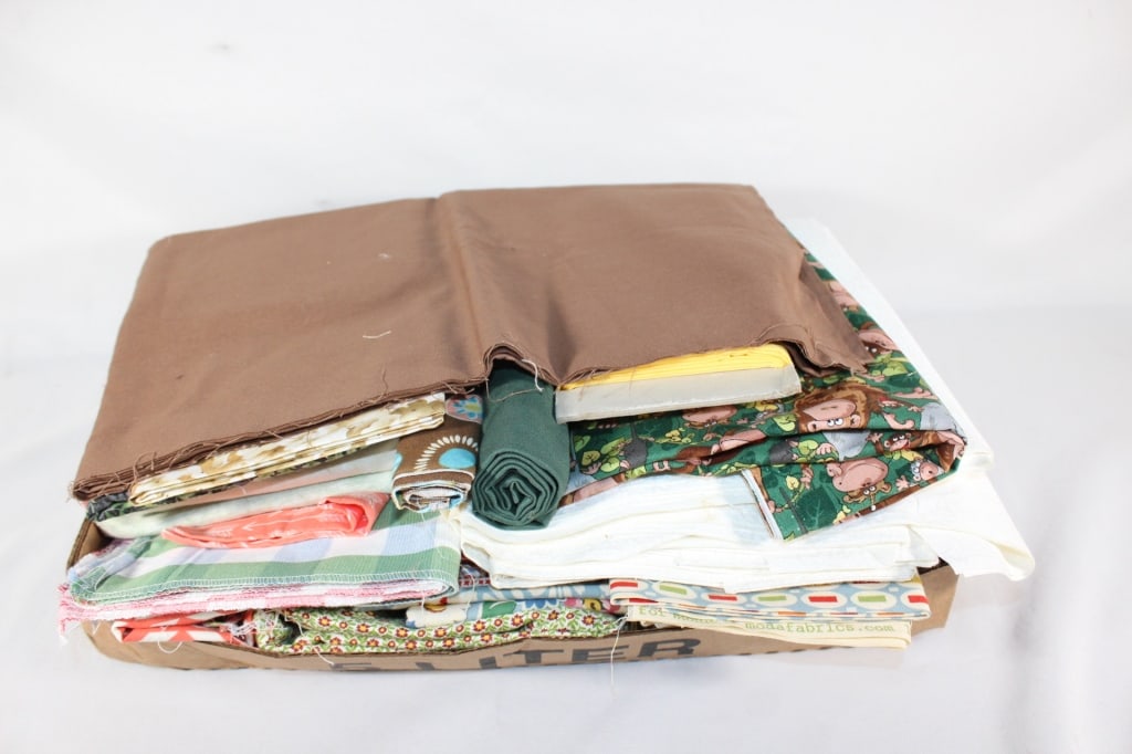 10 lbs Quilt Fabric -Moda Fabrics: Good overall as pictured