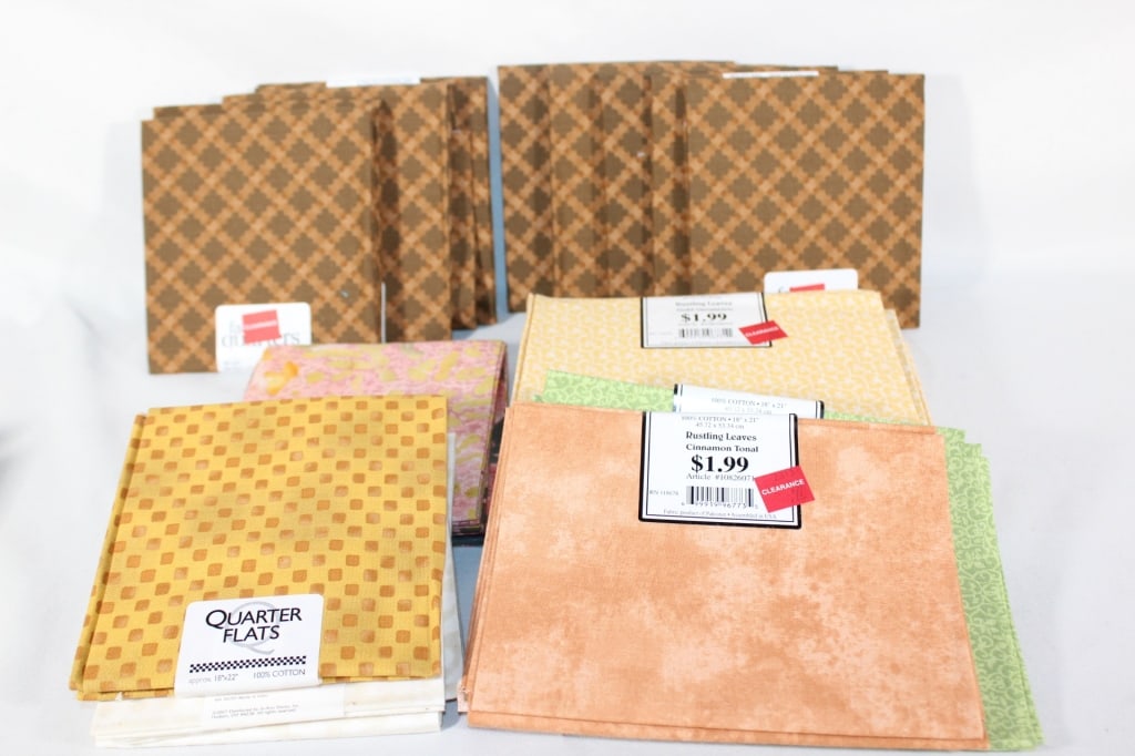 Lot of Quilting Fabric Squres -Quarter Flats: Good overall as pictured