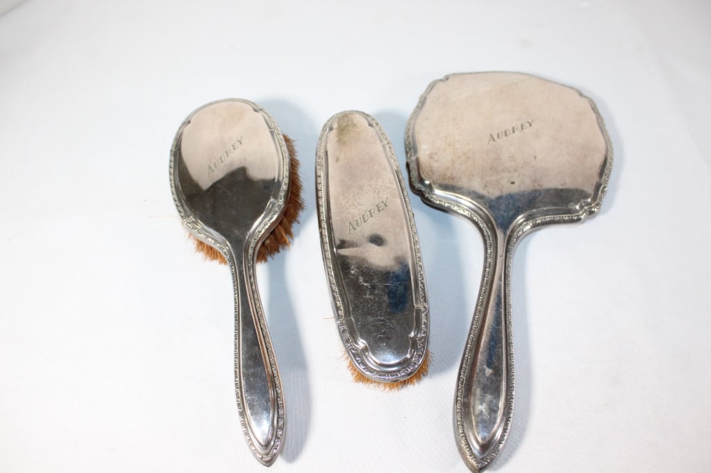 Sterling Silver Vanity Set - Monogrammed (1 of 5)