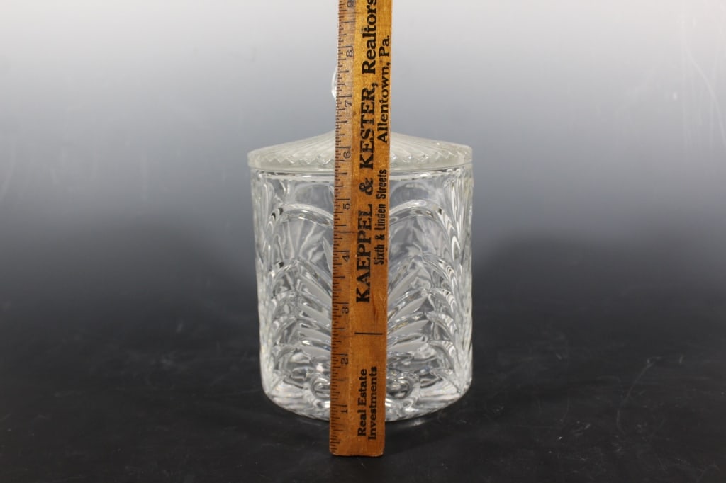 Lead Crystal Biscuit Jar: *Proceeds from this lot benefit the Rotary Club of Greater Gainesville (Fla.) Hand Cut in Poland