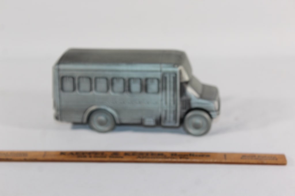 1992 Vintage Aerotech Steel Rolling Cutaway Bus: Rolling Vintage Aerotech Steel Rolling Cutaway Bus Good overall as pictured *Proceeds from this lot benefit the Rotary Club of Greater Gainesville (Fla.)