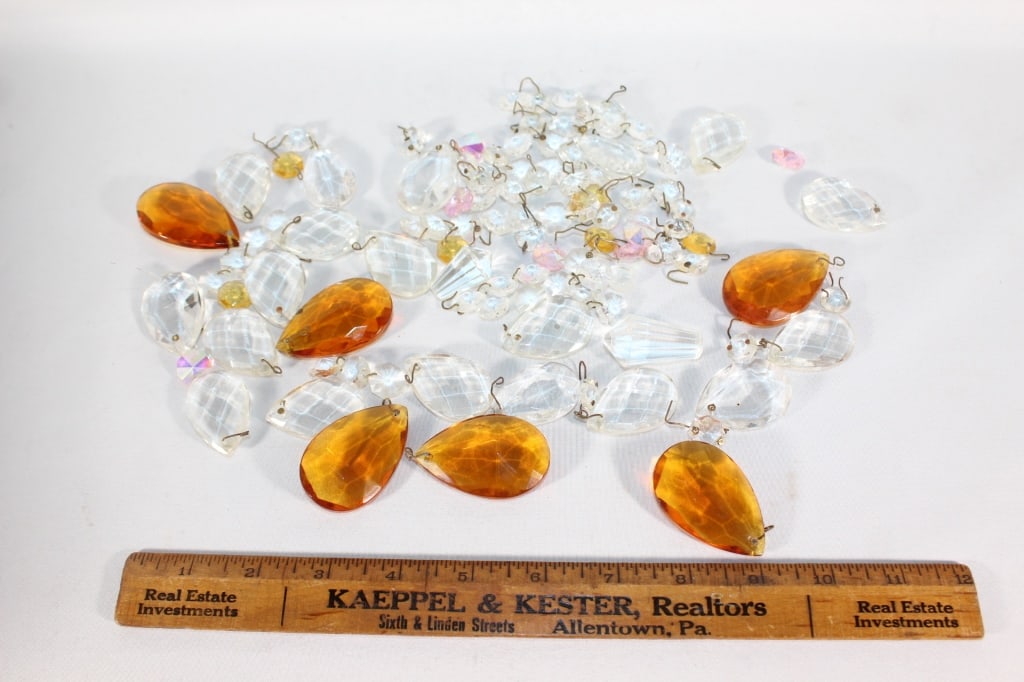 Large lot of chandelier crystals: Good overall as pictured