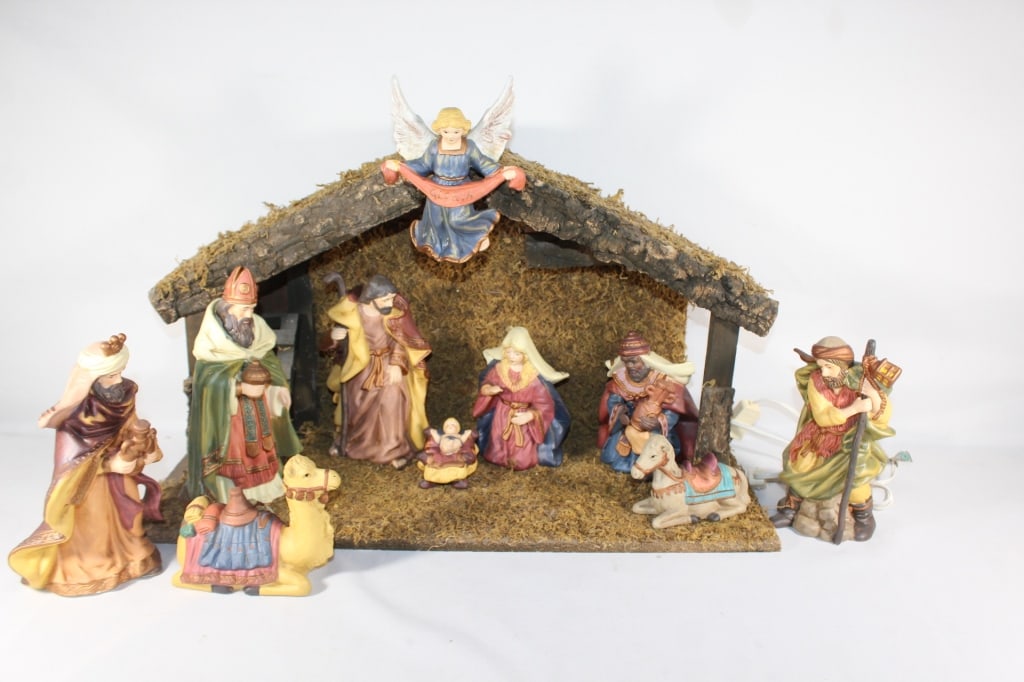 Vintage Christmas Manger - Ceramic Figurines: Good overall as pictured; manger lights up
