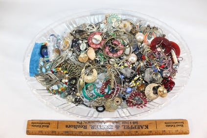 Large lot of costume jewelry-Earrings