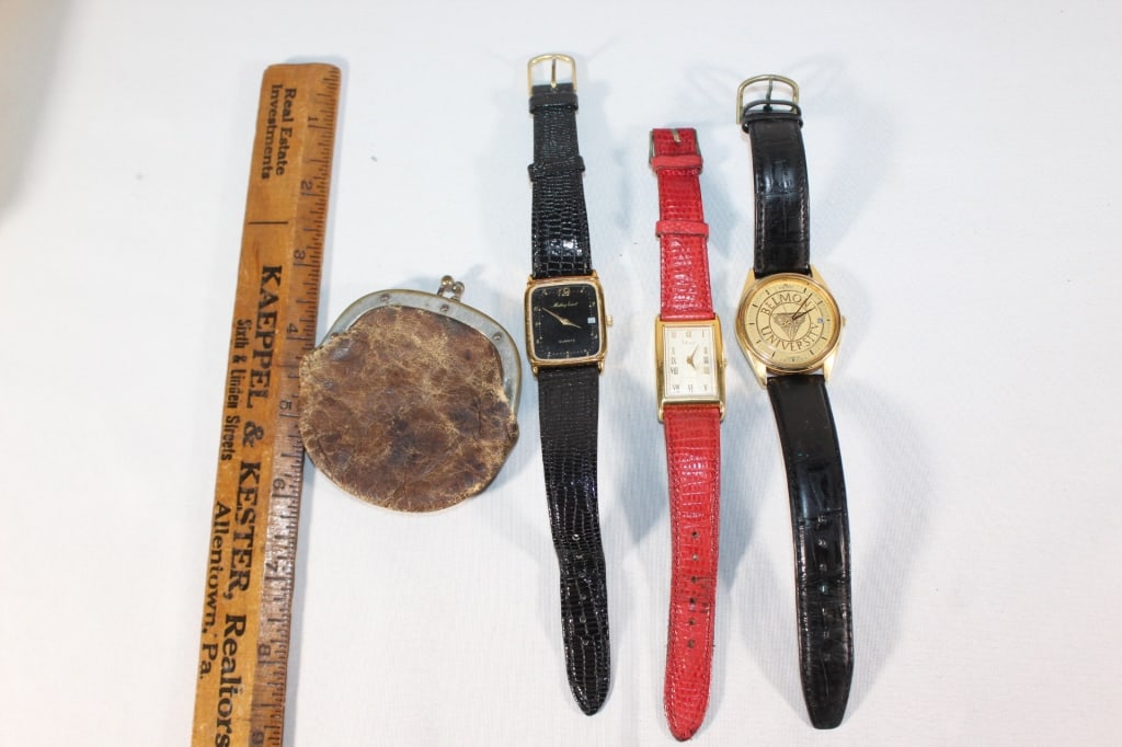 Three VTG watches and coin purse (1 of 4)