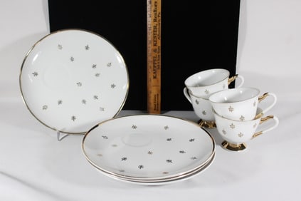 Lefton Fleur de lis MCM luncheon plates w/ cups